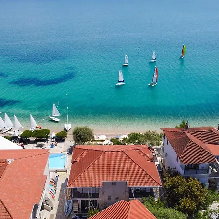 Club - 10 * نِكيانا